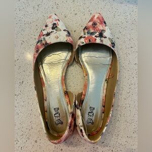 Brash White and pink floral flats with pointed toe,  size 9.5